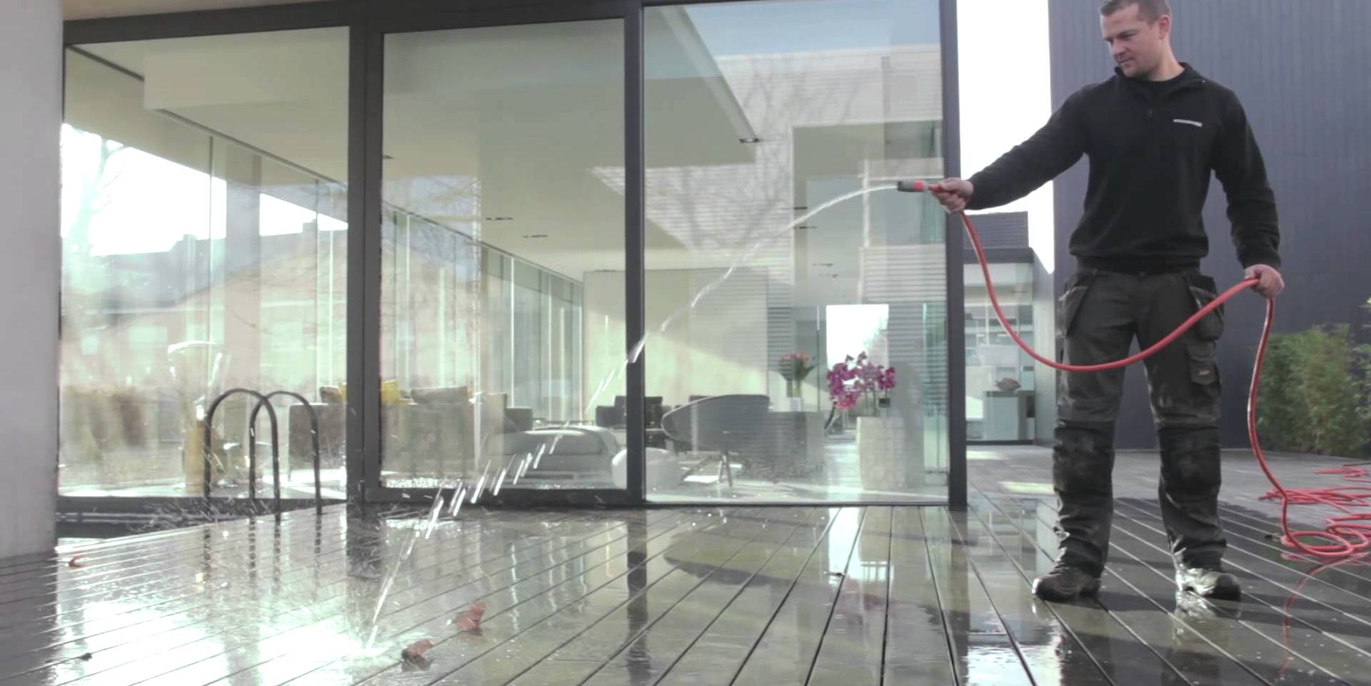 houten terras reinigen